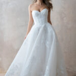 E450 Babette Studio 01 format jpgwidth 2000  97119 scaled