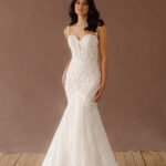 Fabric is Lace & Tulle, silhouette is Fit and Flare, neckline is Sweetheart, sleeve style is Convertible straps, train is Chapel, waistline is Natural, embellishment is 3D Floral Lace, Beading, back is Illusion Sheer Back, color is Ivory/Nude, style is Romantic, Modern Lace, Convertible floral straps (on-shoulder or off-the-shoulder); sculpted corset bodice