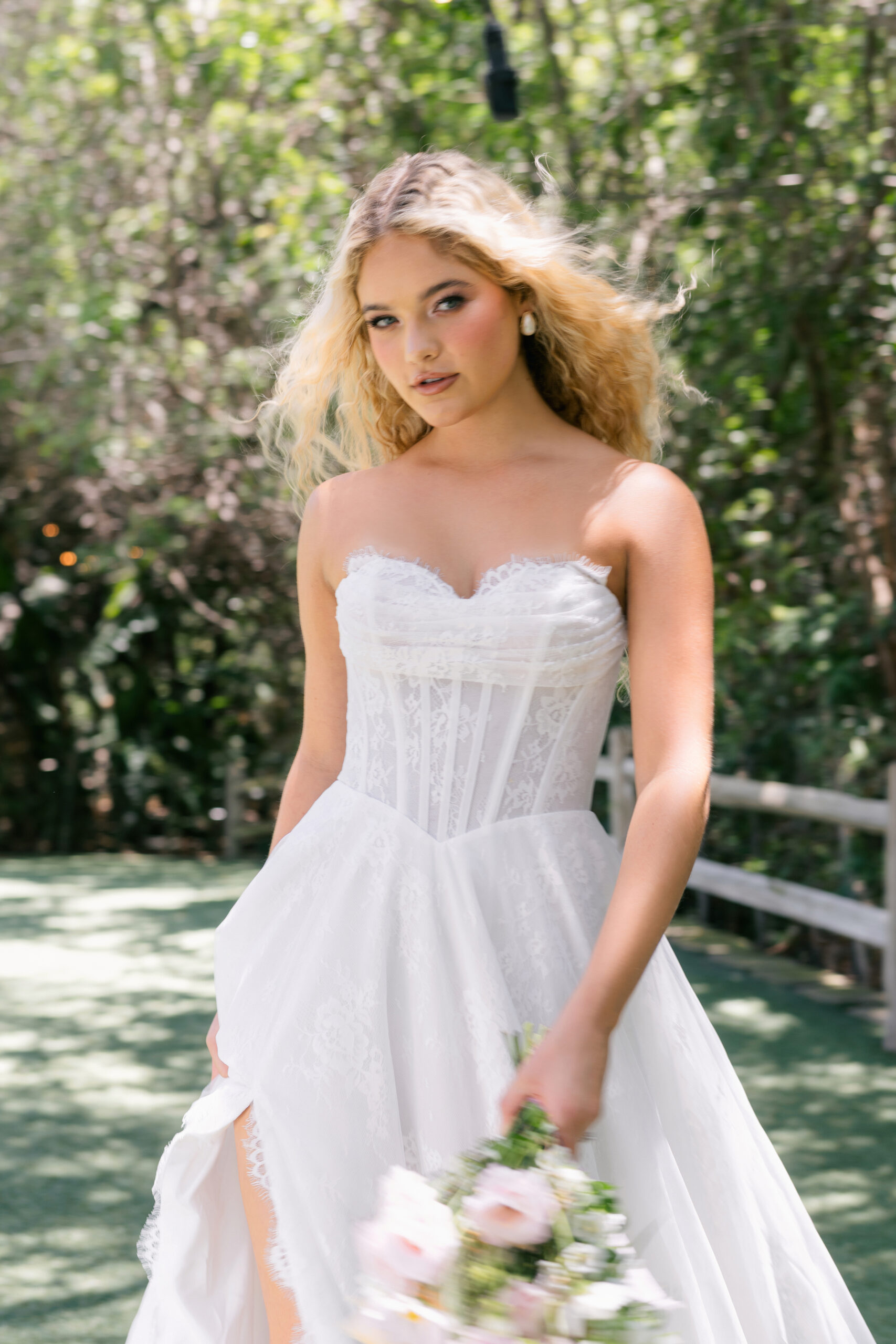 R3901 02 Fabric is Chantilly lace, Tulle, silhouette is A-line, neckline is Sweetheart, sleeve style is Strapless, train is Chapel, waistline is Basque, embellishment is Eyelash lace trim, back is Zipper (invisible), color is Ivory, style is Romantic, Ethereal, High slit, Layered tulle